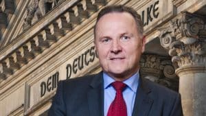 Relativierung des Bahnsteig-Mordes gefährdet Demokratie